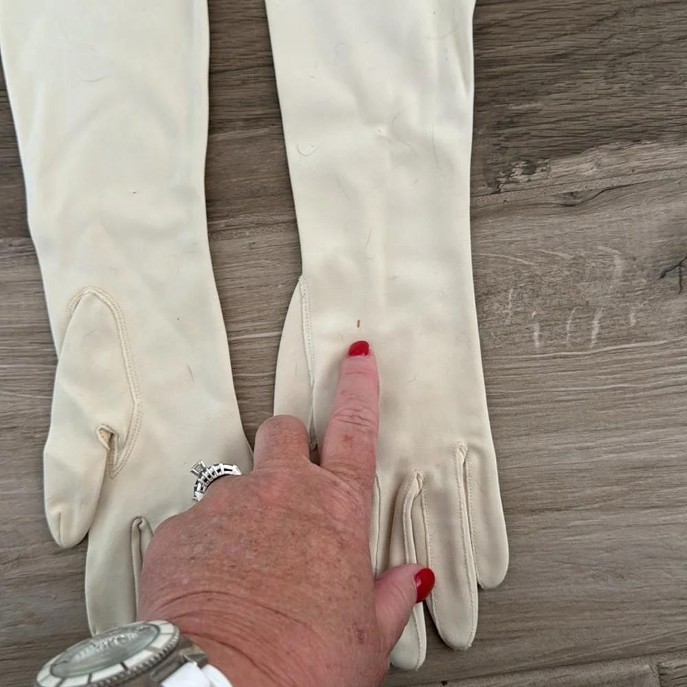 Vintage lot of 3 cotton and nylon gloves